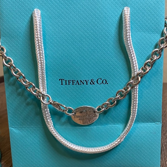 Tiffany & Co. Jewelry Vintage Please Return To Tiffanys Oval Tag
